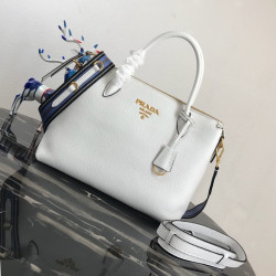 Prada 2020 Leather Tote Shoulder Bag,31cm - 프라다 2020 여성용 레더 토트 숄더백 ,1BA157-1,31cm,화이트