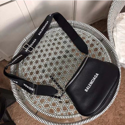 [BALENCIAGA]발렌시아가 레더 크로스백 24cm-1