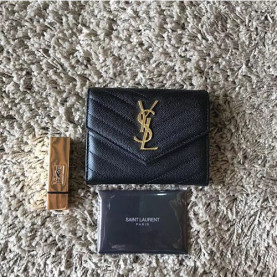  Saint Laurent 입생로랑 컴팩트 트리폴드 반지갑 403943