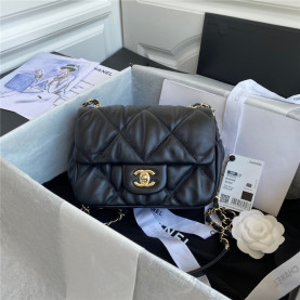 CHANEL 샤넬 스몰 플랩백 AS2232 신상