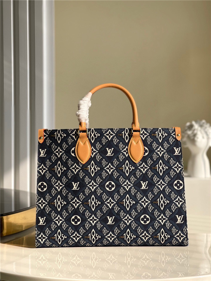 Louis Vuitton  루이비통 1854 자카드 온더고 미디엄 핸드백