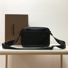 Burberry 버버리 카메라백 B30101