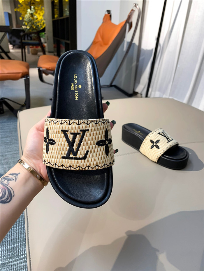 LOUIS VUITTON  루이비통 여성용 슬리퍼 L89844