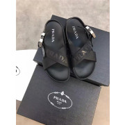 PRADA 프라다 남성용 샌들 P64088