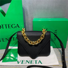 BOTTEGA VENETA  보테가 베네타 마운트백 B19120