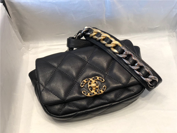 Chanel  샤넬 19 힙색백 C31050