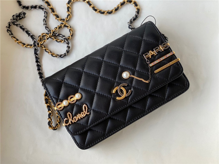 Chanel  샤넬 WOC 19CM 크로스백 C1050