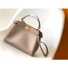 Fendi 펜디 피카푸 23CM F2651