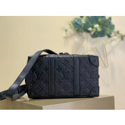 49위 Louis Vuitton 루이비통 소프트 트렁크 월릿 M80224