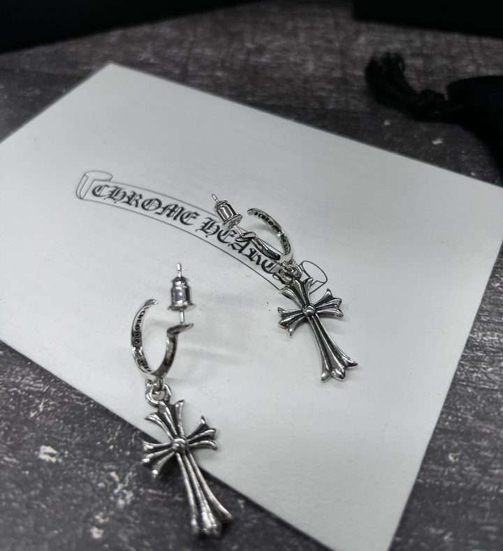 Chrome Hearts 크롬하츠 CH PLUS 크로스 참 링 귀걸이 silver.925 [1:1제작] 남녀공용