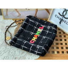 Chanel  샤넬 쇼핑백 라지 39CM AS3261