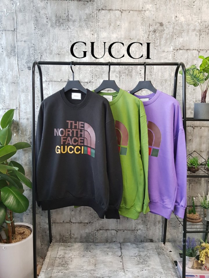 GUCCi 구찌  노스 콜라보  쭈리맨투맨