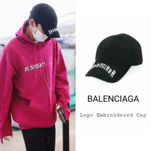 BALENCIAGA  발렌시아가 타투 로고 볼캡