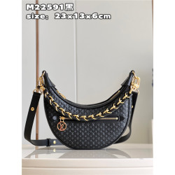  LOUIS VUITTON 루이비통 루프 모노그램 블랙 M22591