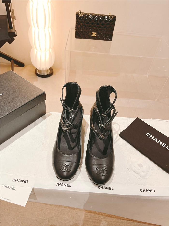 Chanel  샤넬 여성용 샌들 (굽4CM) C2100