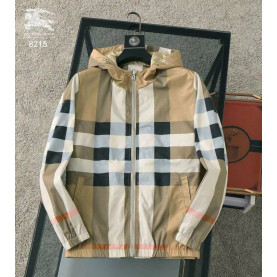 Burberry 버버리 시그니처 체크 바람막이