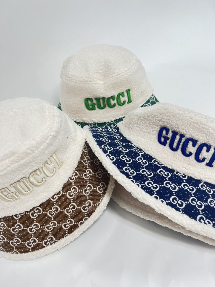 GUCCI 구찌 양털 버킷햇