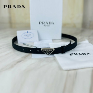 PRADA 프라다 트라이앵글 벨트