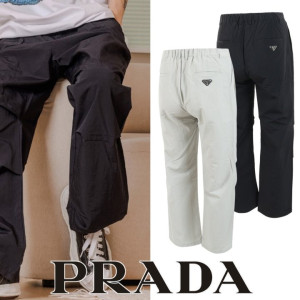 PRADA. 프라다 24SS 스틸로고 파라슈트 우븐 팬츠