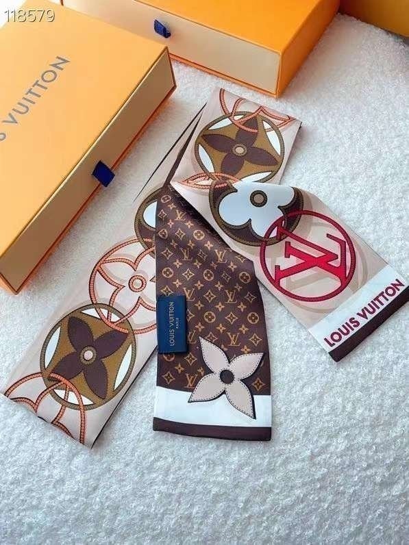 LOUIS VUITTON 루이비통 방도스카프 / 쁘띠스카프