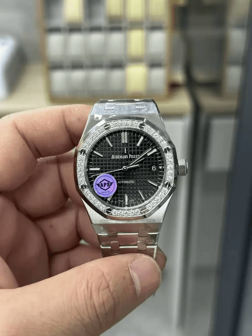 AUDEMARS PIGUET  오데마피게 로얄오크 37MM 블랙 다이얼 다이아베젤 15451