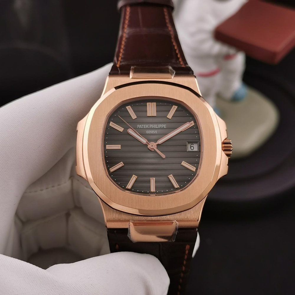 PATEK PHILIPPE 파텍필립 노틸러스 그레이 다이얼 금통 가죽밴드 5711