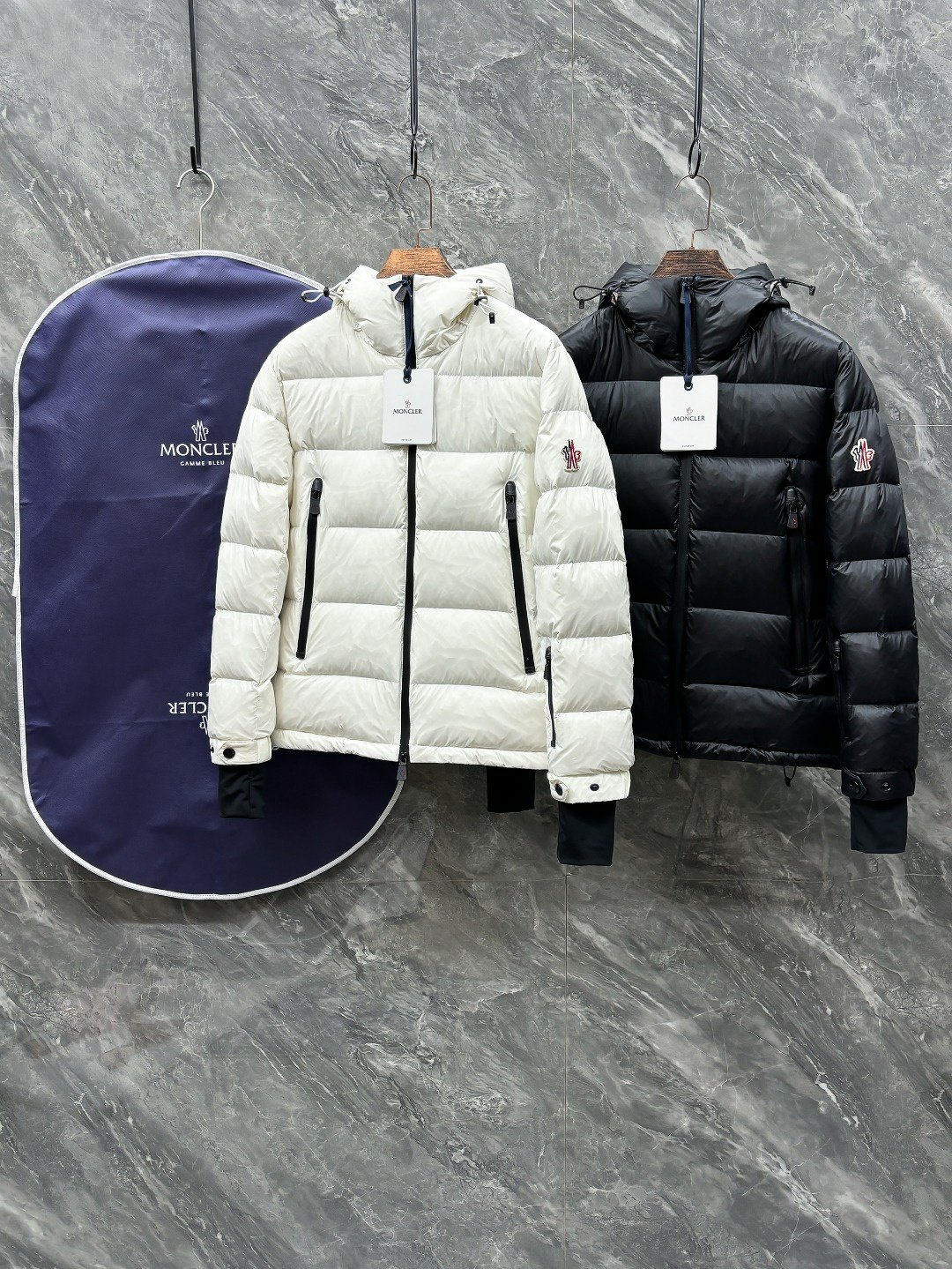 MONCLER 몽클레어 숏패딩