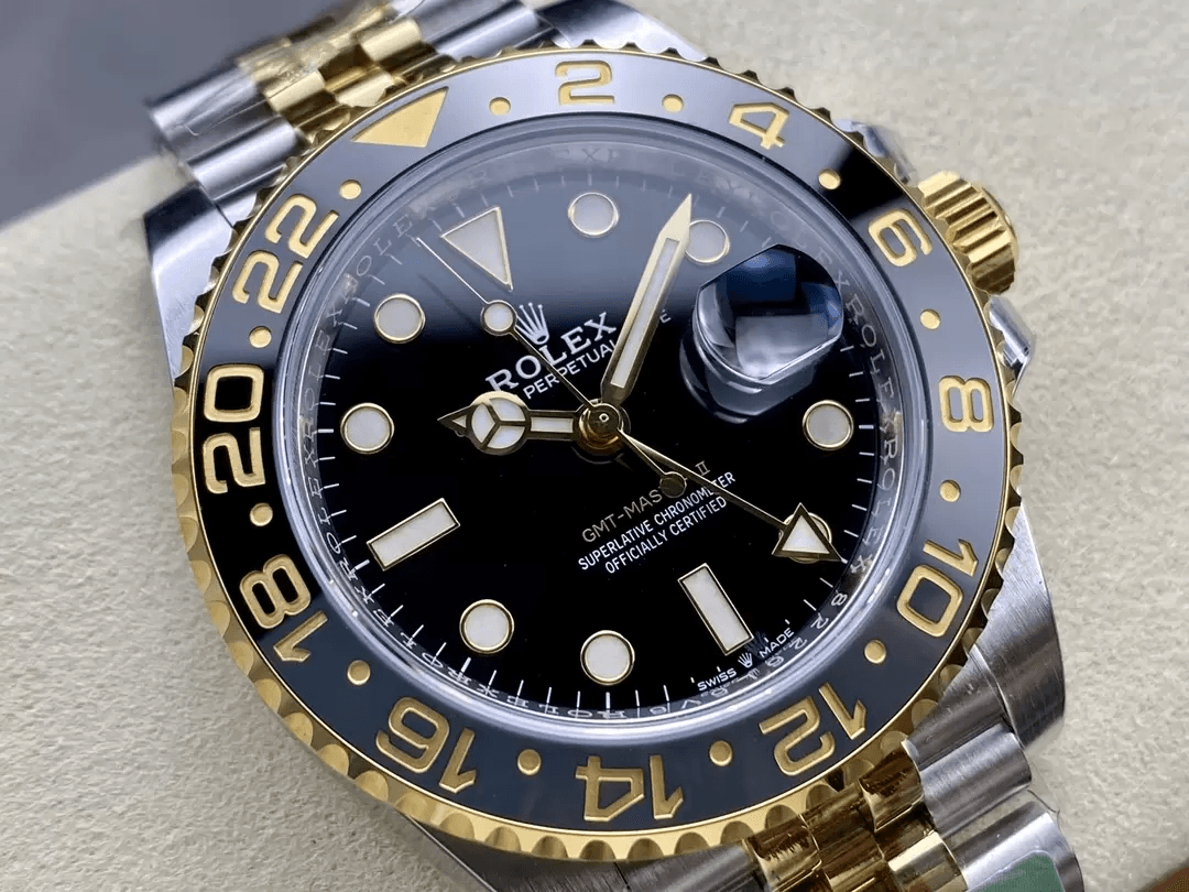 ROLEX 로렉스 GMT마스터 검판 콤비 호랑이 40mm m126713