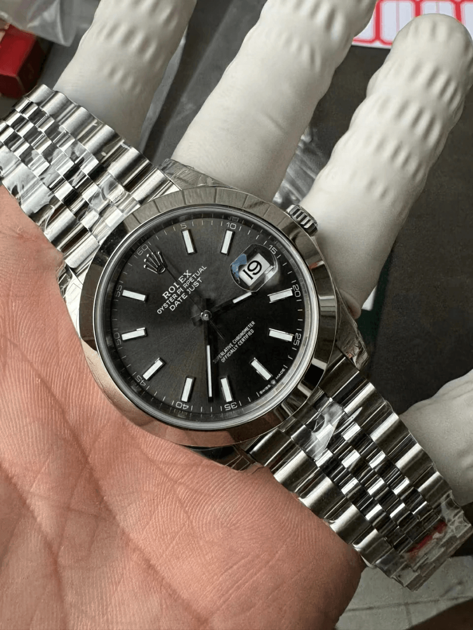 ROLEX 로렉스 데이저스트 그레이 다이얼 돔 베젤 41mm 126330