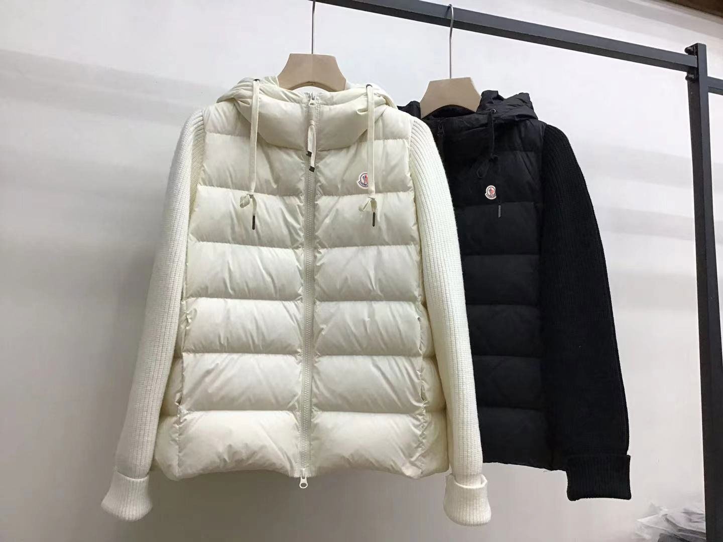 MONCLER 몽클레어 니트 후드 경량 패딩