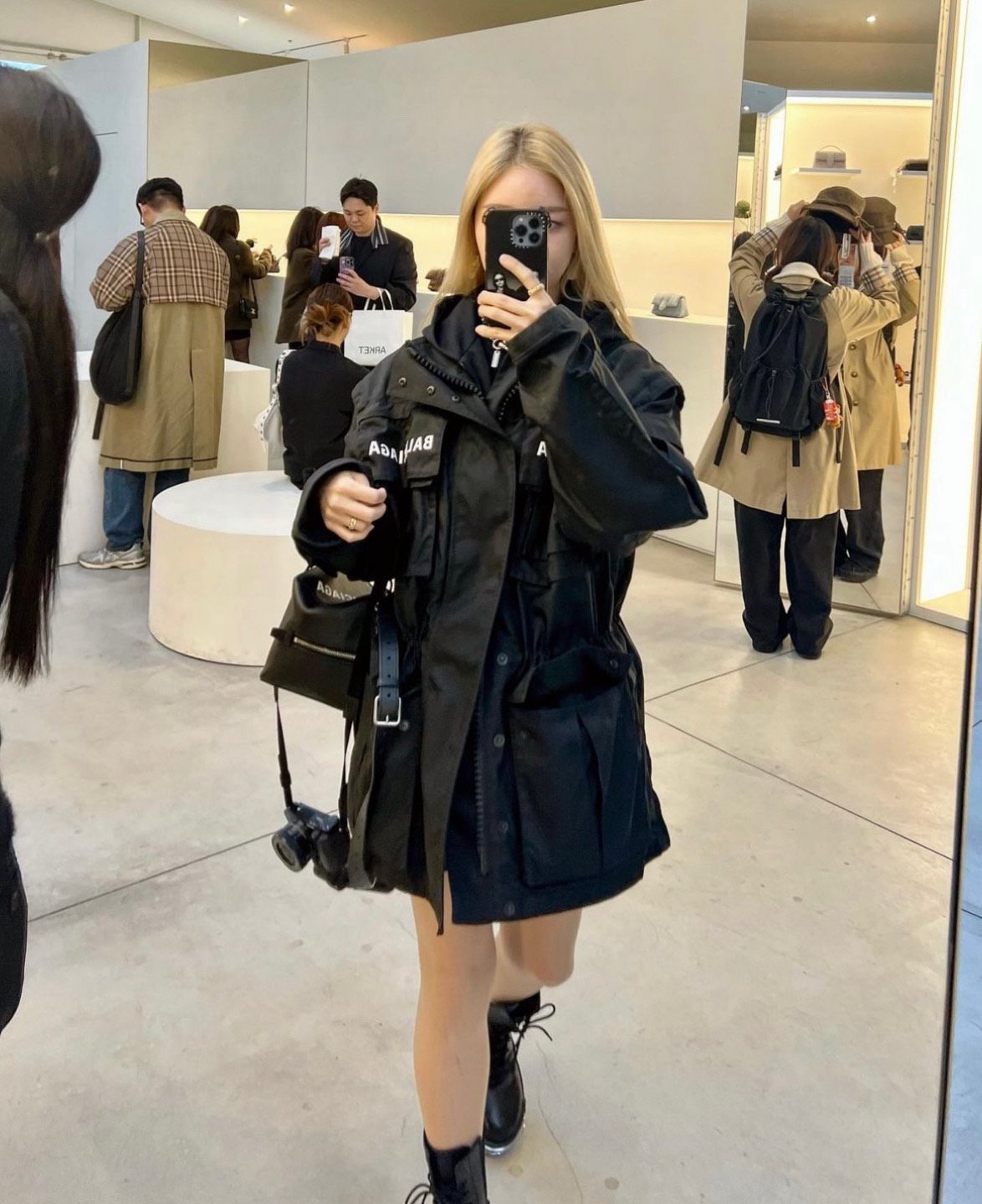 BALENCIAGA 발렌시아가 파리 올인 파카