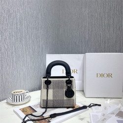 DIOR 디올 미니 레이디백 M1004 2024/신상