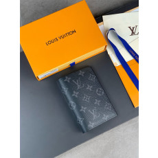 LOUIS VUITTON 루이비통 패스포트 여권지갑 M64501 2024/신상 2COLOR