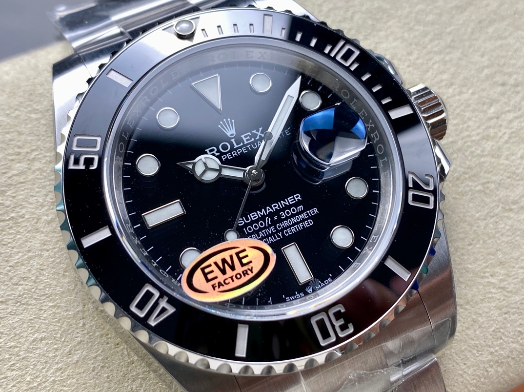 ROLEX 로렉스 서브마리너 검판 다이얼 데이트 41mm m124060