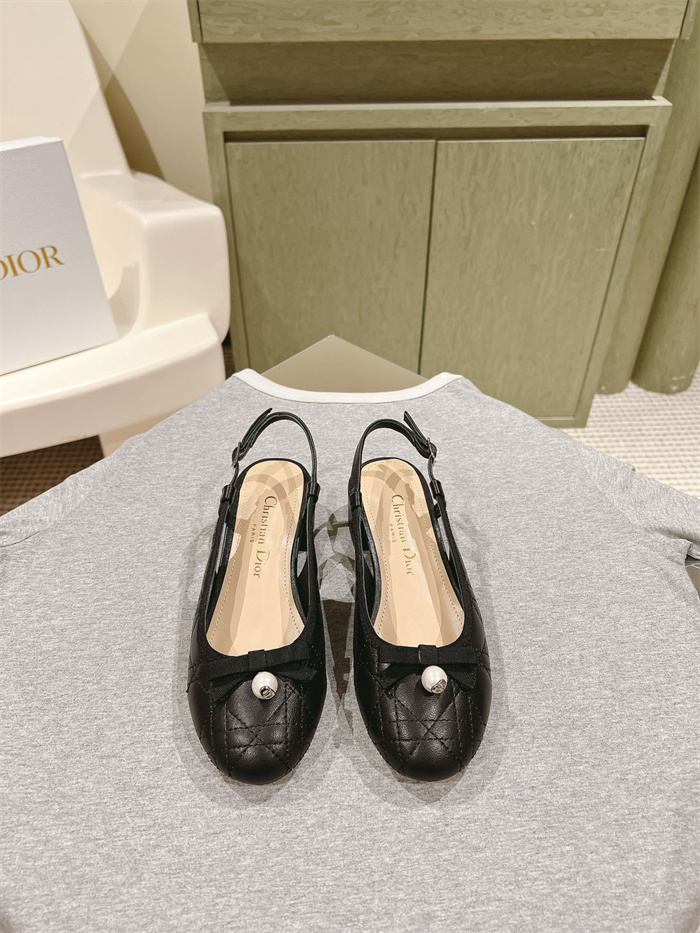 DIOR 디올 여성용 샌들 (굽높이3.5CM) D35788-2 2024/신상 2COLOR