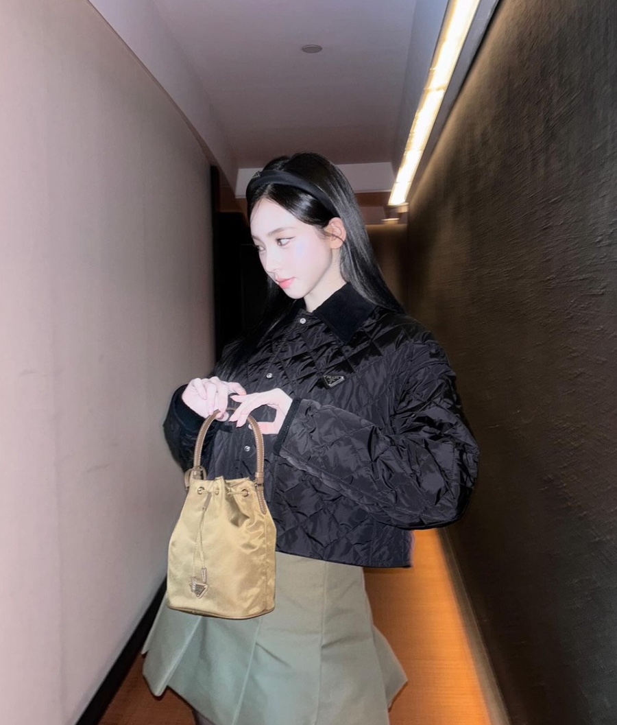 [에스파 카리나] PRADA  프라다 리에디션 1978 리나일론 미니백 1BE067 4COLOR