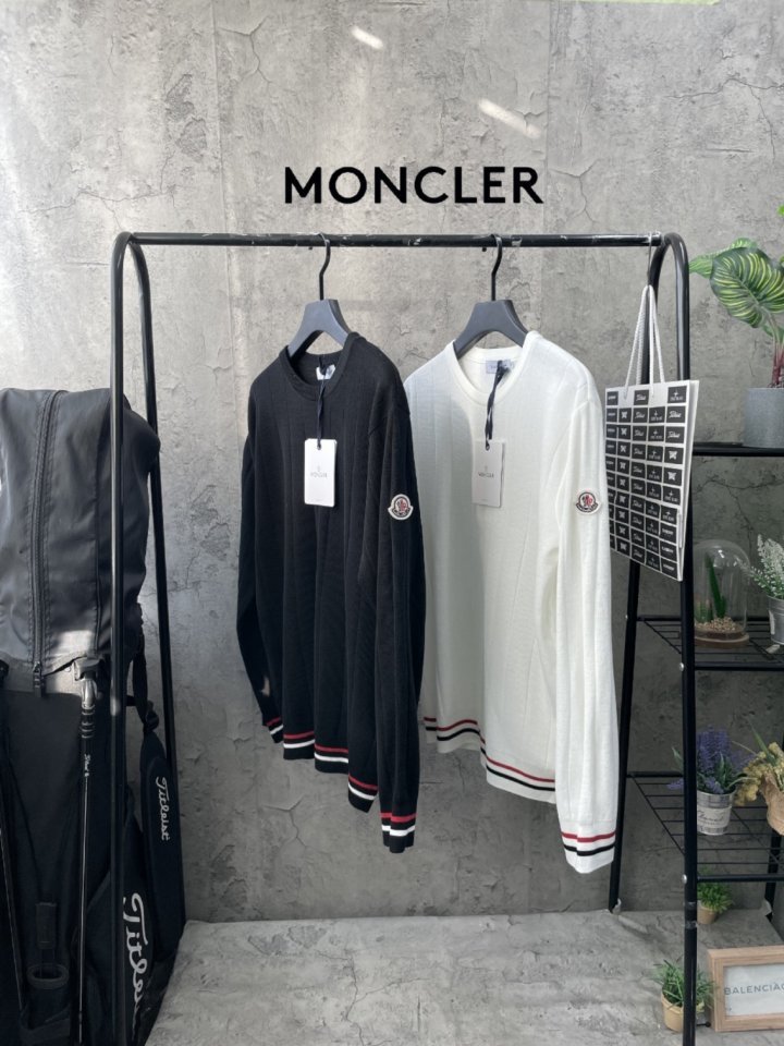 MONCLER 몽클레어 패치 삼선 니트