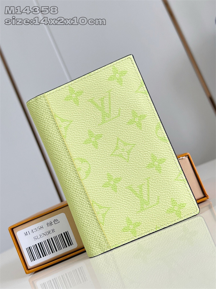 LOUIS VUITTON 루이비통 패스포트 여권지갑 M14358