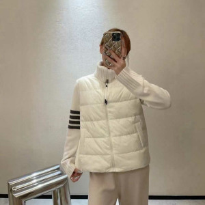 THOM BROWNE 톰브라운 라펠 니트 다운자켓