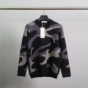 VALENTINO 발렌티노 락스터드 카모 니트