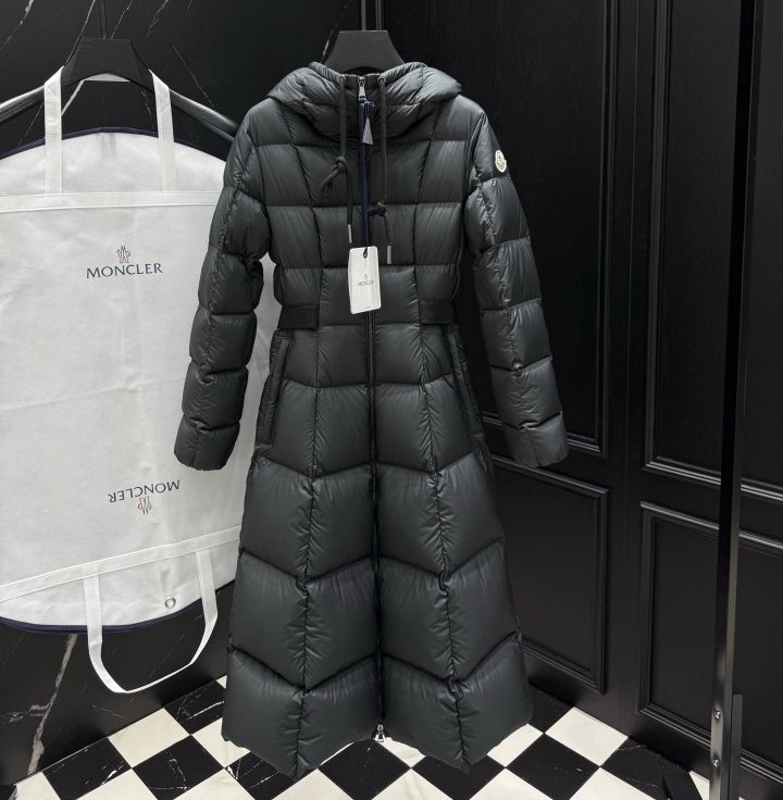 ●10월 판매 18위● MONCLER 몽클레어 여성 파우콘 롱 다운 패딩
