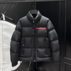 PRADA 프라다 러버 로고 다운 패딩