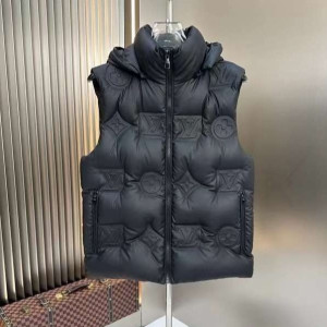 LOUIS VUITTON 루이비통 모노그램 퀄티드 후디드 패딩 조끼