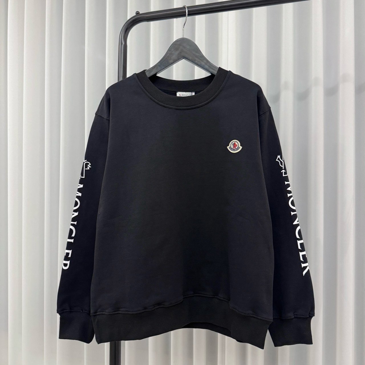 MONCLER 몽클레어 소매 더블로고 맨투맨 2COLOR