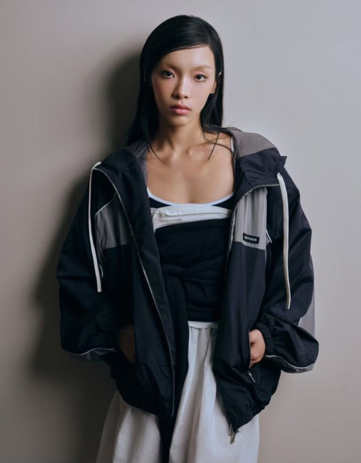 MIUMIU 미우미우 나일론 윈드 자켓 2COLOR