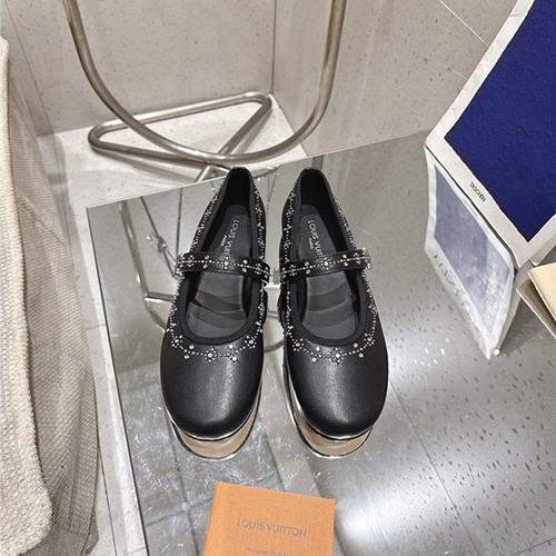 LOUIS VUITTON 루이비통 여성용 단화 L69473 2COLOR