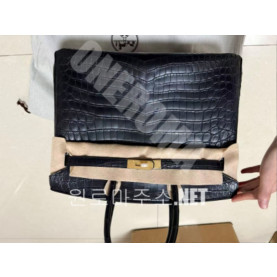 김*현 고객님 에르메스 버킨35 크로커다일 금장 악어가죽