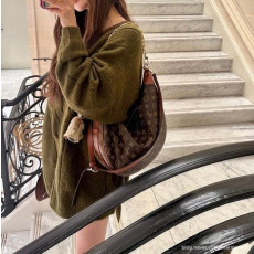 ●실사● 루이비통 모노그램 루프 호보백