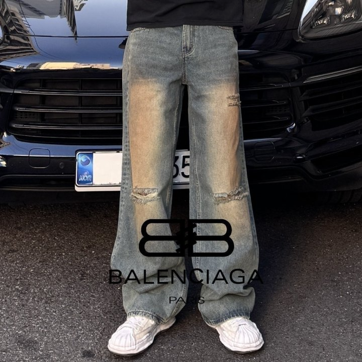 BALENCIAGA 발렌시아가 컷팅 워싱 와이드 데님 팬츠