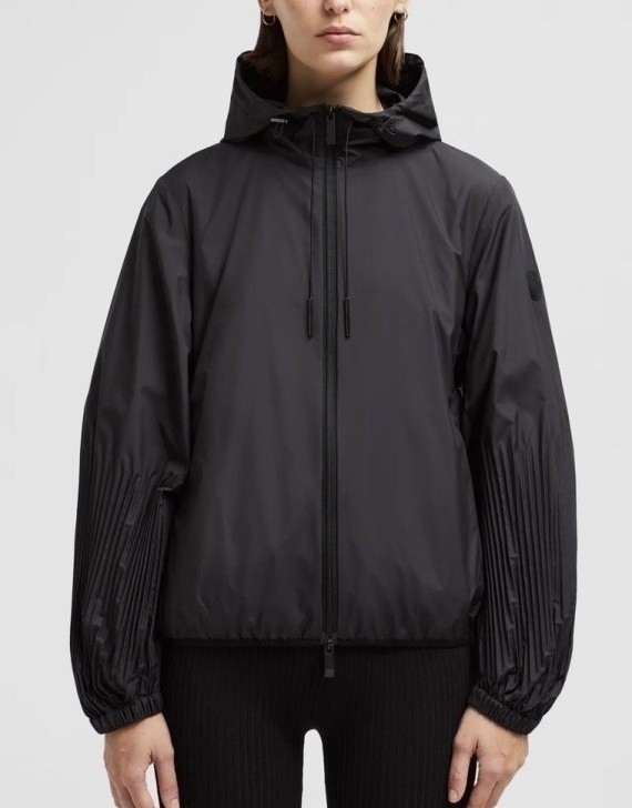 MONCLER 몽클레어 팔셔링 포인트 자켓